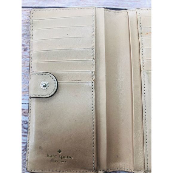 Kate Spade outlet Pebble Leather wallet - Picture 5 of 8